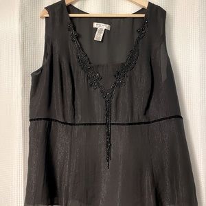 Sleeveless Nine West silver threaded top